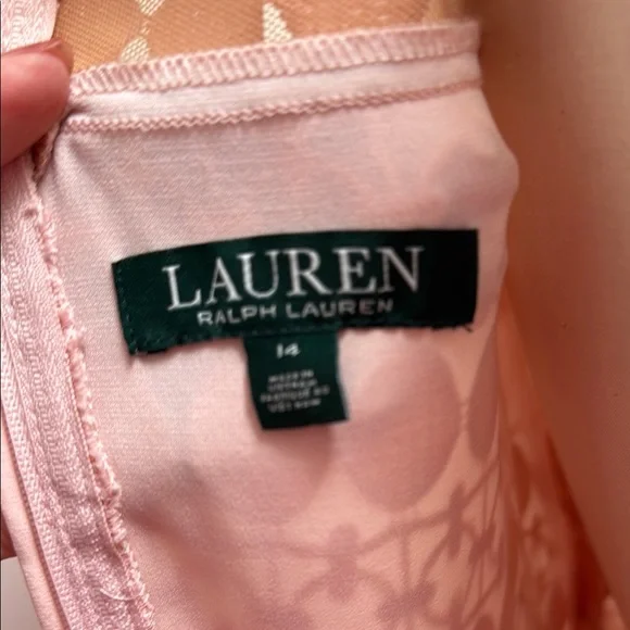 Elegant Pink Lace Dress - Picture 3 of 6